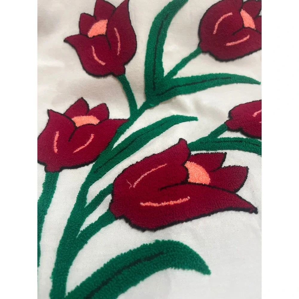 Vtg Pillow Case Needle Punch Red Tulip Latch hook Embroidered 28‎ x 19